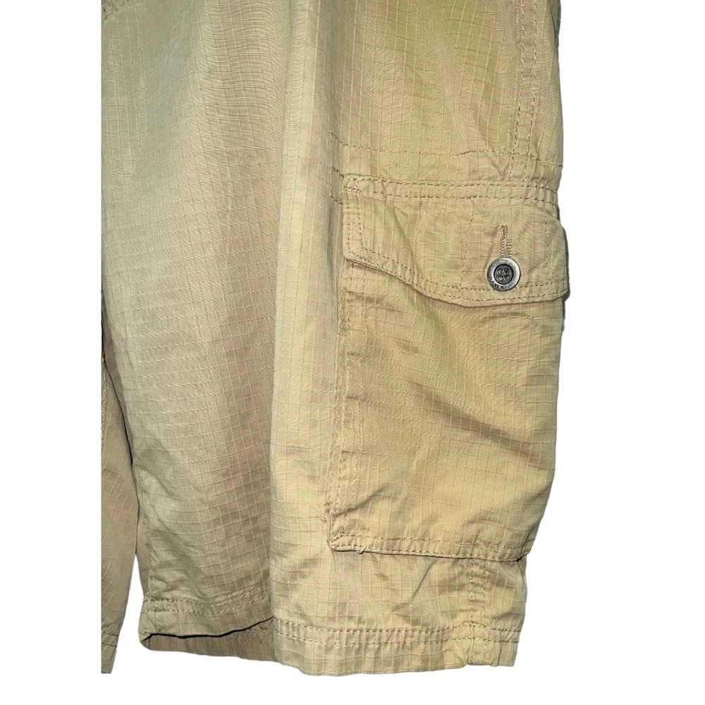 Tony Hawk Cargo Shorts Men’s Size 40 Tan Khaki Casual